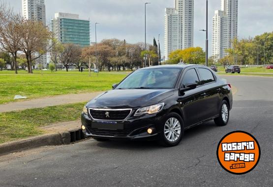 Autos - Peugeot 301 2017 Diesel 105000Km - En Venta