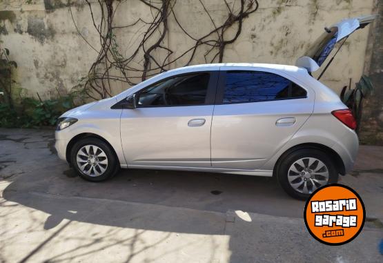 Autos - Chevrolet Onix joys 2022 Nafta 43000Km - En Venta