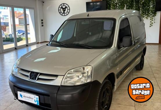 Utilitarios - Peugeot PARTNER FURGON CONFORT 2014 GNC 212553Km - En Venta