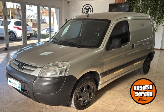 Utilitarios - Peugeot PARTNER FURGON CONFORT 2014 GNC 212553Km - En Venta