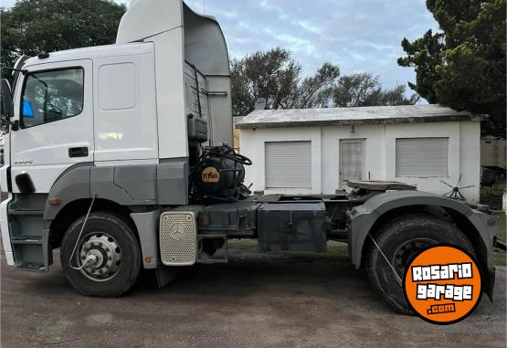 Camiones y Gr�as - Mercedes Benz 2035 - 2015 - En Venta