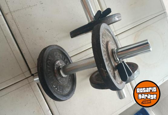 Deportes - Excelente Par de Mancuernas Macizas con Topes y 10 Kg de Discos de Fundición - En Venta
