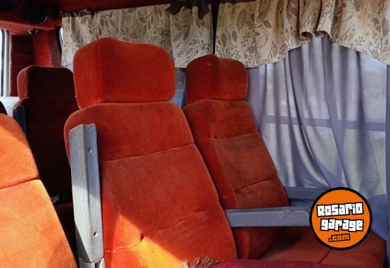 Utilitarios - Renault Trafic 1989 GNC 111111Km - En Venta