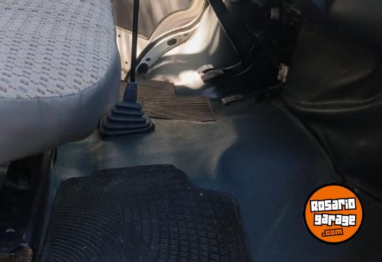 Utilitarios - Renault Trafic 1997 GNC 240000Km - En Venta