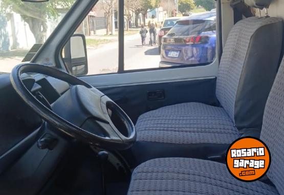 Utilitarios - Renault Trafic 1997 GNC 240000Km - En Venta