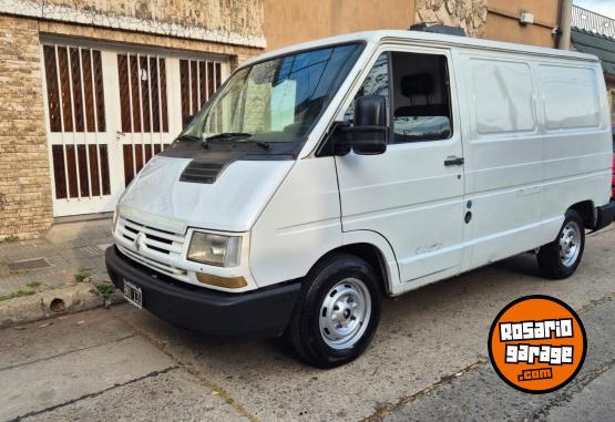 Utilitarios - Renault Trafic 1997 GNC 240000Km - En Venta