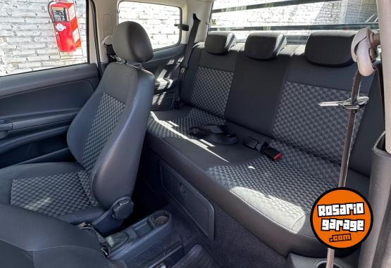 Utilitarios - Volkswagen Saveiro 2015 Nafta 79000Km - En Venta