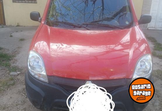 Utilitarios - Renault Kangoo 2017 Nafta 94000Km - En Venta