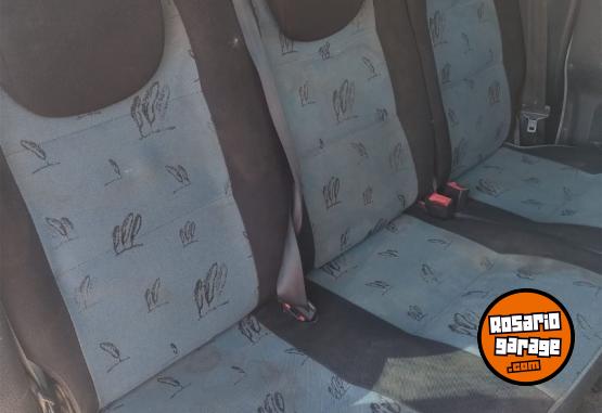 Utilitarios - Peugeot Partner Patagonica 2005 2005 Diesel 300000Km - En Venta