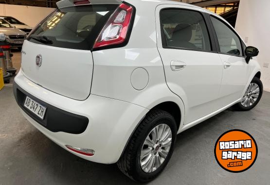 Autos - Fiat PUNTO ATTRACTIVE 1.4 8V 5 2017 Nafta 104452Km - En Venta