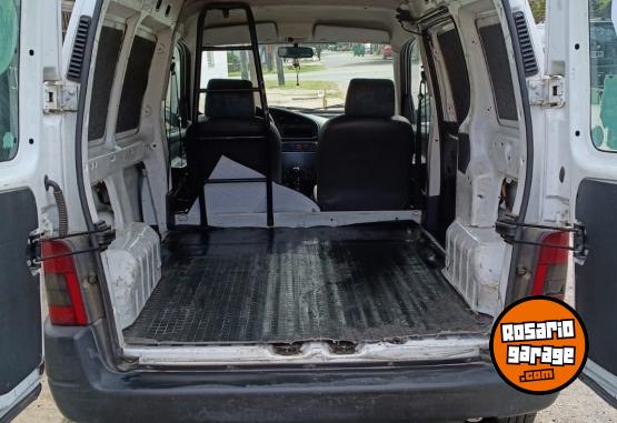 Utilitarios - Citroen BERLINGO 2010 Diesel 111111Km - En Venta