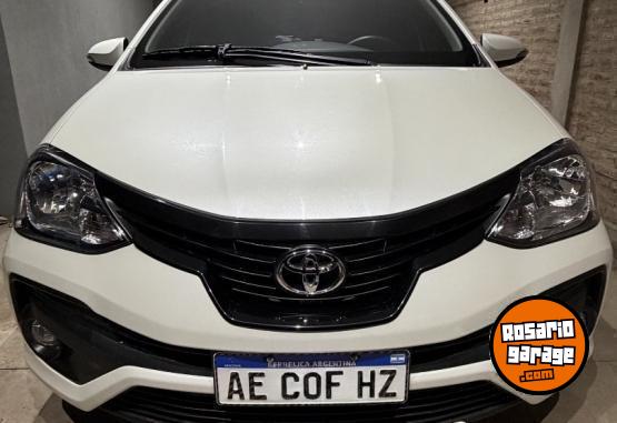 Autos - Toyota ETIOS XLS 2020 Nafta 23000Km - En Venta