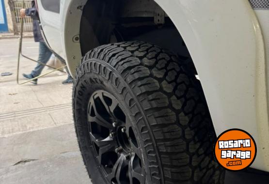 Camionetas - Toyota hilux 2009 Diesel 290000Km - En Venta