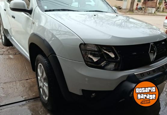 Utilitarios - Renault Duster oroch 2017 Nafta 90000Km - En Venta