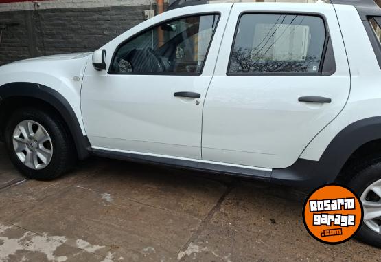 Utilitarios - Renault Duster oroch 2017 Nafta 90000Km - En Venta