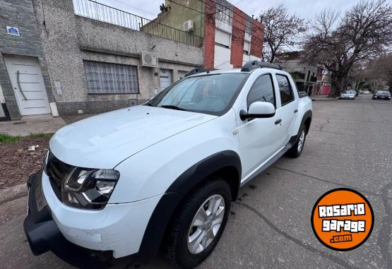 Utilitarios - Renault Duster oroch 2017 Nafta 90000Km - En Venta