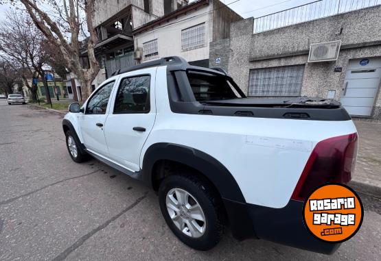 Utilitarios - Renault Duster oroch 2017 Nafta 90000Km - En Venta