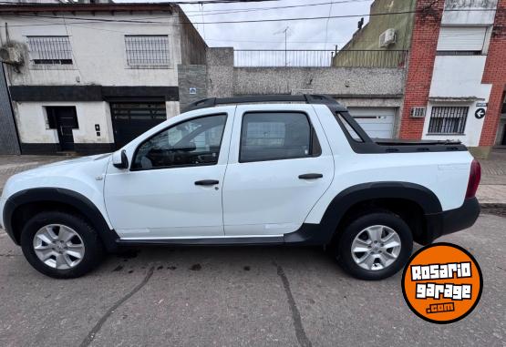 Utilitarios - Renault Duster oroch 2017 Nafta 90000Km - En Venta