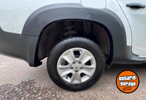 Utilitarios - Renault Duster oroch 2017 Nafta 90000Km - En Venta