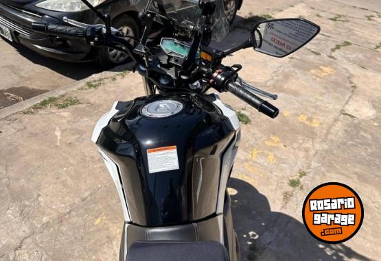 Motos - CF 400NK 2021 Nafta 23000Km - En Venta