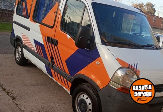 Utilitarios - Renault M�ster 2013 Diesel 300000Km - En Venta