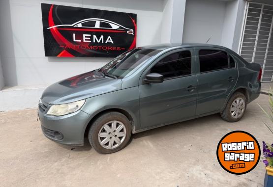 Autos - Volkswagen Voyage 2012 Nafta 216000Km - En Venta