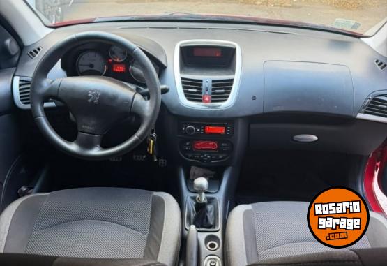 Autos - Peugeot 207 XT 2011 Nafta 166000Km - En Venta