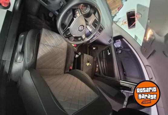 Autos - Volkswagen Suran highline 2017 Nafta 130000Km - En Venta