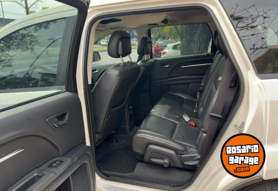 Camionetas - Dodge JOURNEY 2.7 R/T 2011 Nafta 140000Km - En Venta