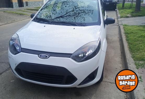 Autos - Ford Fiesta ambiente 1.6 2012 Nafta 250000Km - En Venta