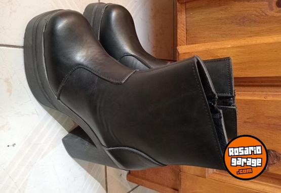 Indumentaria - Botas n�mero 38 - En Venta