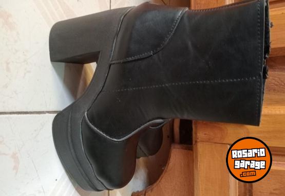 Indumentaria - Botas n�mero 38 - En Venta