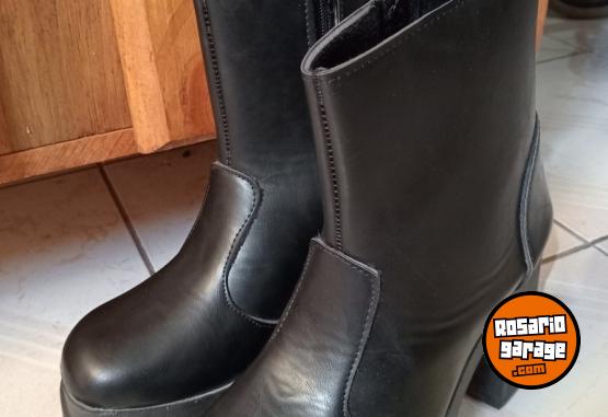 Indumentaria - Botas n�mero 38 - En Venta
