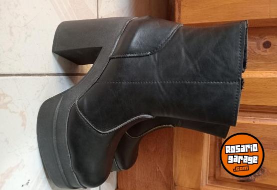Indumentaria - Botas n�mero 38 - En Venta