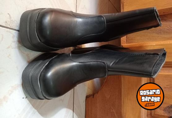 Indumentaria - Botas n�mero 38 - En Venta