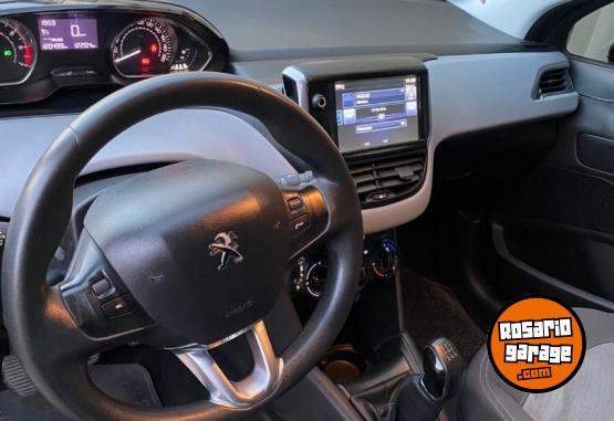Autos - Peugeot 208 allure touchcreem 2015 Nafta 149500Km - En Venta