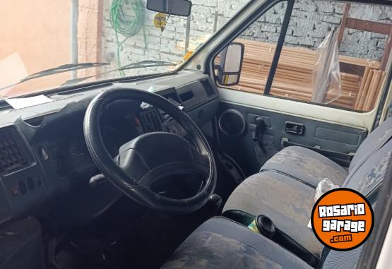 Utilitarios - Renault Trafic 2000 Diesel 111111Km - En Venta