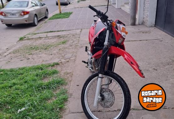 Motos - Honda Tornado XR 250 2010 Nafta 16000Km - En Venta