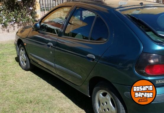 Autos - Renault Megane 1999 Nafta 267000Km - En Venta