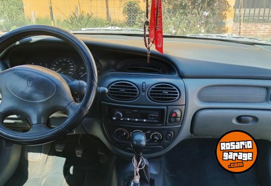 Autos - Renault Megane 1999 Nafta 267000Km - En Venta