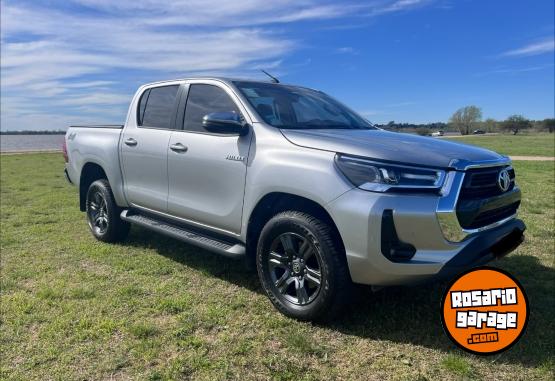 Camionetas - Toyota Hilux SRV 2025 Diesel 29500Km - En Venta