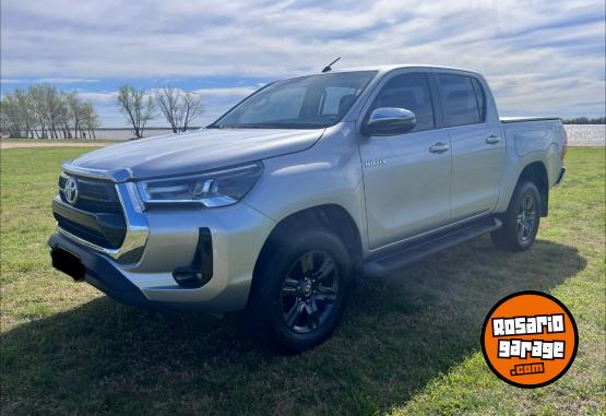 Camionetas - Toyota Hilux SRV 2025 Diesel 29500Km - En Venta