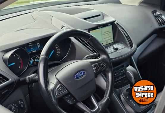 Autos - Ford Kuga 4x4 2017 Nafta 77000Km - En Venta