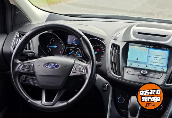 Autos - Ford Kuga 4x4 2017 Nafta 77000Km - En Venta