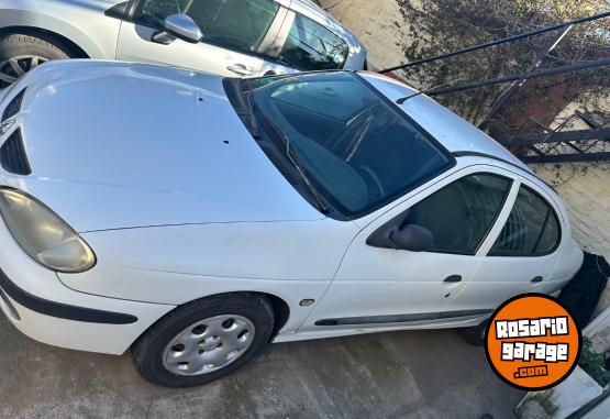 Autos - Renault Megane 2008 Nafta 200000Km - En Venta