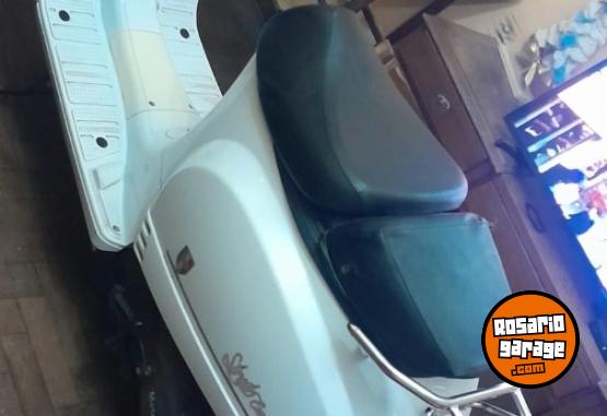 Motos - Motomel Stratto Euro 150 2022 Nafta 11500Km - En Venta