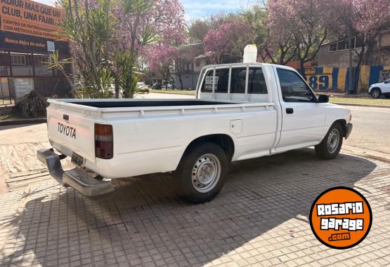 Utilitarios - Toyota Hilux 1998 Diesel 376000Km - En Venta