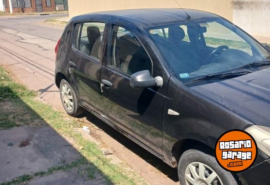Autos - Renault Sandero 2010 GNC 300000Km - En Venta