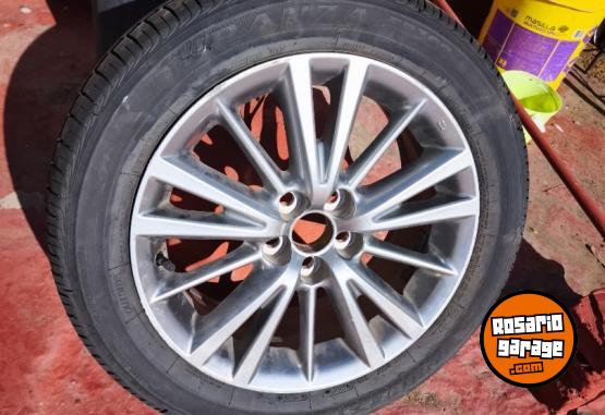 Accesorios para Autos - Llanta Toyota Corolla 2017 - En Venta