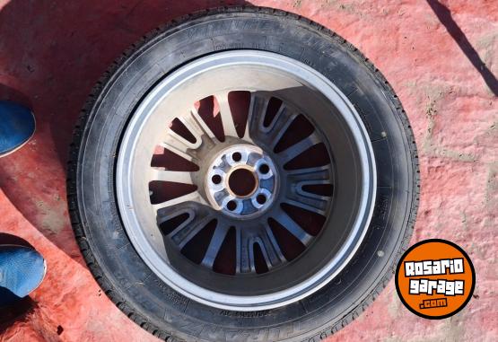 Accesorios para Autos - Llanta Toyota Corolla 2017 - En Venta